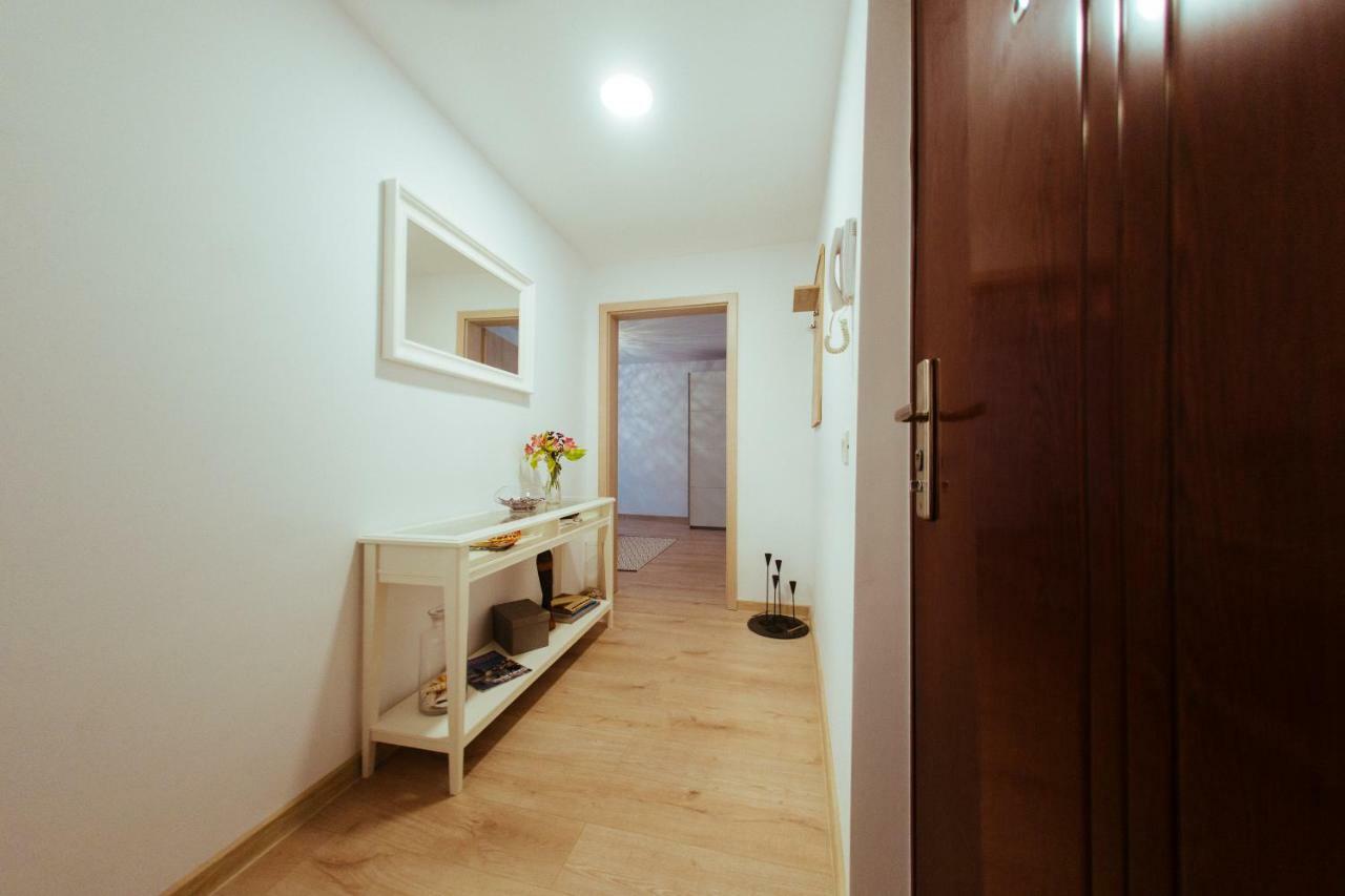 Urban Living Apartment Temesvár Kültér fotó